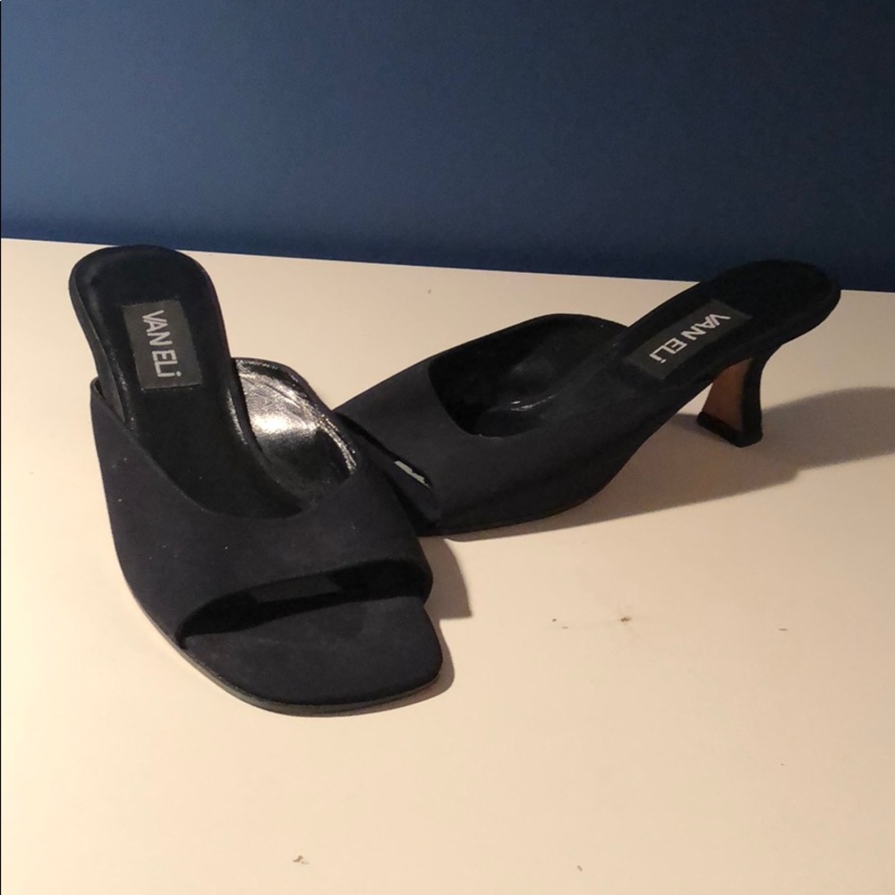 Vaneli Heels